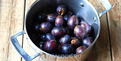 варенье из слив с грецкими орехами