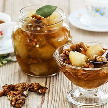 Рецепт Варенье из яблок с грецкими орехами в мультиварке