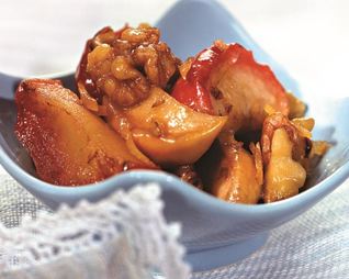 Яблочное варенье с грецкими орехами