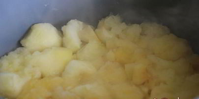 яблочное пюре с вареной сгущенкой на зиму