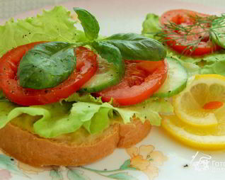 Бутерброд с авокадо