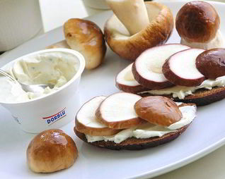 Бутерброд с белым грибом