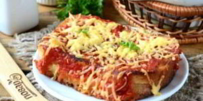 бутерброды под сырно-томатной подушкой