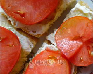 Бутерброды с кабачками и помидорами