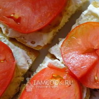 Бутерброды с кабачками и помидорами