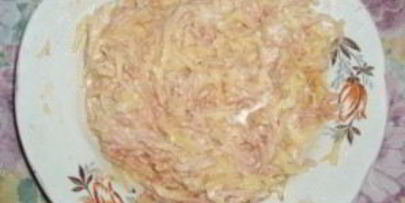 бутерброды с колбасой и картошкой