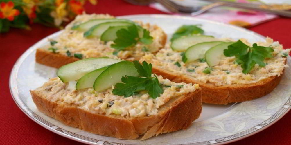Рецепт бутерброды с консервированной горбушей, плавленым сыром и яйцом