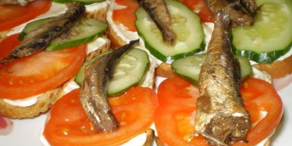 Рецепт бутерброды с консервированной рыбой