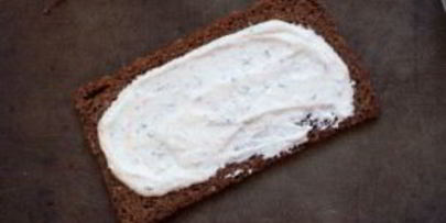 бутерброды с копченым лососем