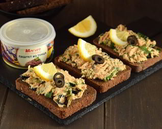 Бутерброды с паштетом из тунца