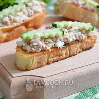 Бутерброды с печенью трески и яйцом