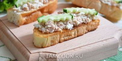 бутерброды с печенью трески и яйцом