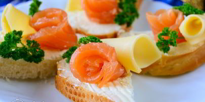 бутерброды с семгой и сыром