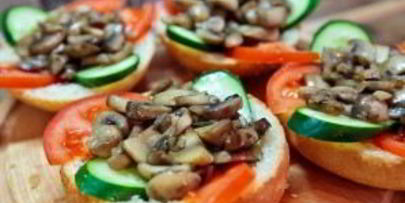 бутерброды с шампиньонами и сыром