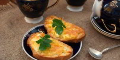 бутерброды с сыром и чесноком