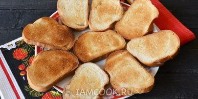 бутерброды со шпротами и киви