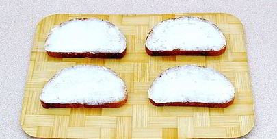 горячие бутерброды с колбасой и сыром