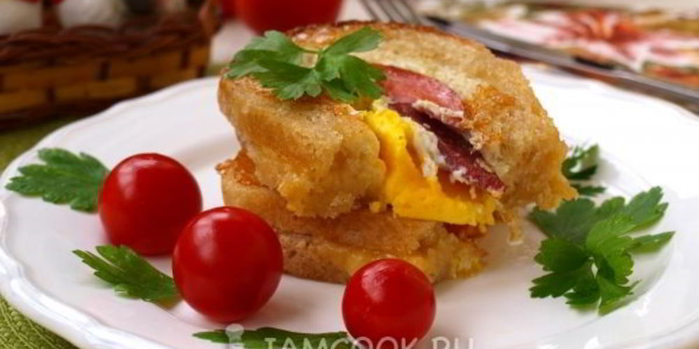 Рецепт горячие бутерброды с колбасой и яйцом