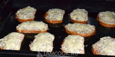 горячие бутерброды с сайрой