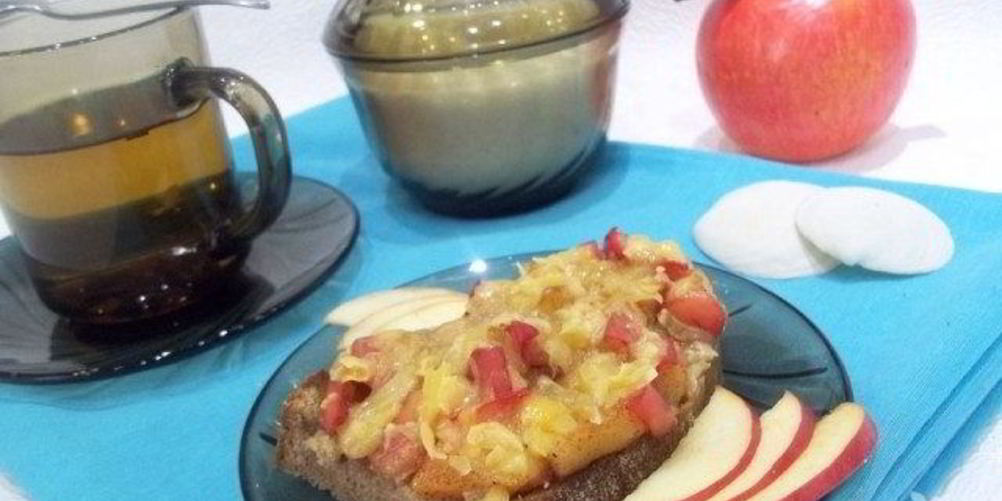 Рецепт горячие бутерброды с яблоками и сыром