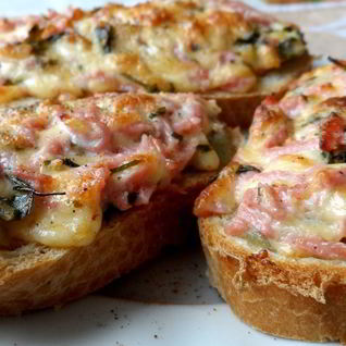 Горячие бутерброды в духовке