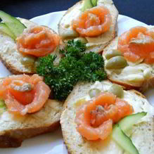 Рецепт Маленькие бутерброды с семгой