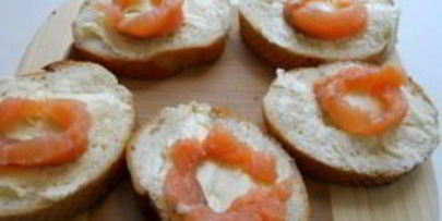 маленькие бутерброды с семгой