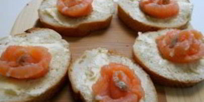 маленькие бутерброды с семгой