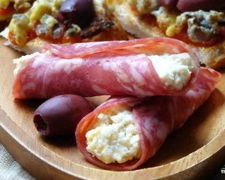 Маленькие испанские бутерброды