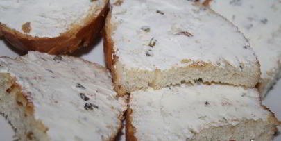 праздничные бутерброды с лососем и творожным сыром