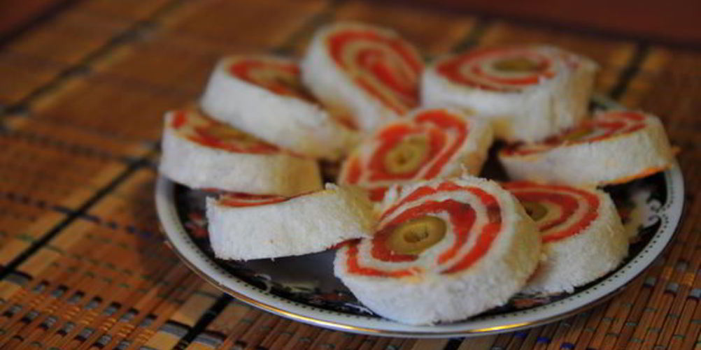 Рецепт рулеты — бутерброды с красной рыбой
