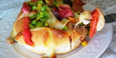 запеченный бутерброд из хлебной булочки