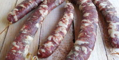 домашняя сыровяленая колбаса