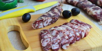 домашняя сыровяленая колбаса