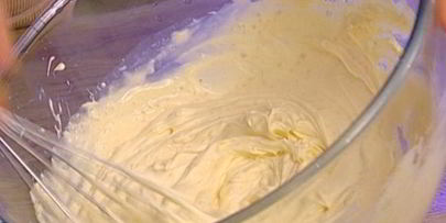 карамелизированные помидоры со сметанным мороженым