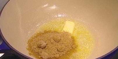 карамелизированные помидоры со сметанным мороженым