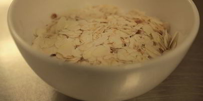 карпаччо из свеклы с козьим сыром