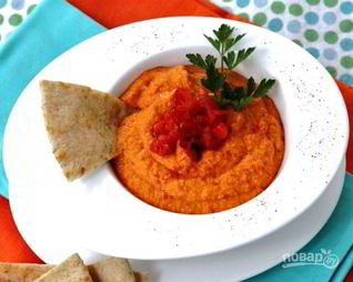 Хумус с болгарским перцем