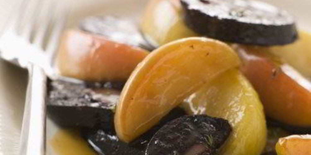 Рецепт кровяная колбаса с яблоками