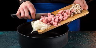 лодочки из баклажанов с ветчиной и грибами