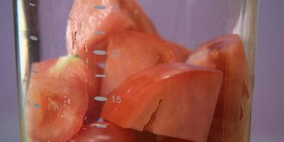 белковый омлет с цыпленком и базиликом