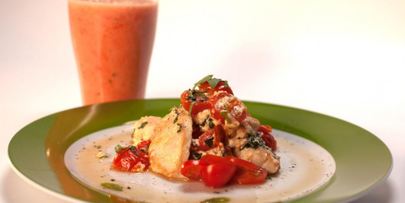 белковый омлет с цыпленком и базиликом