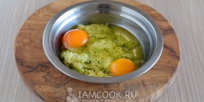 французский омлет с кабачками