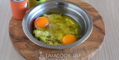 французский омлет с кабачками