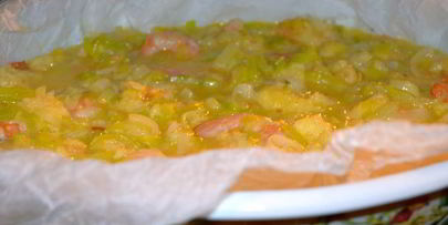 фриттата с креветками и луком пореем