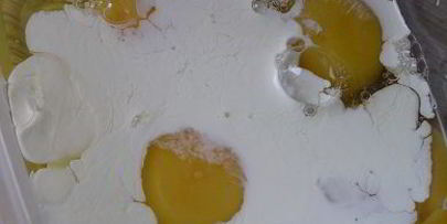 фриттата с лососем и шпинатом