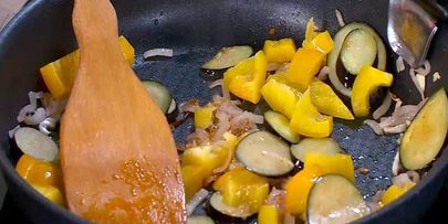 фриттата с овощами и сыром