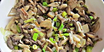 грибная фриттата с картофелем и луком-пореем