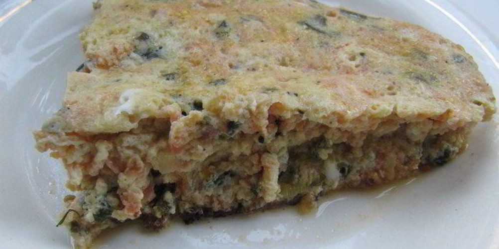 Рецепт красный омлет с зеленым луком и шпинатом