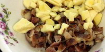 омлет с беконом